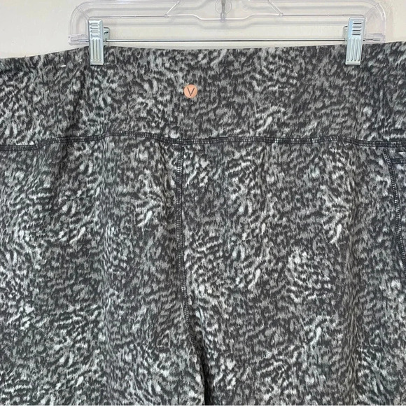 Livi Lane Bryant Pants Activewear   26/28 Pull On Crop  Stretch Pockets  Soft - Picture 6 of 14